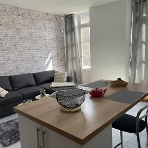 Appartement Dol De Bretagne : En Plein Centre, Dol-de-Bretagne